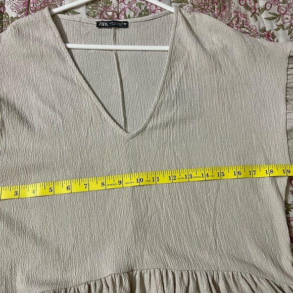 Zara oversized dress (beige) - Picture 2 of 3